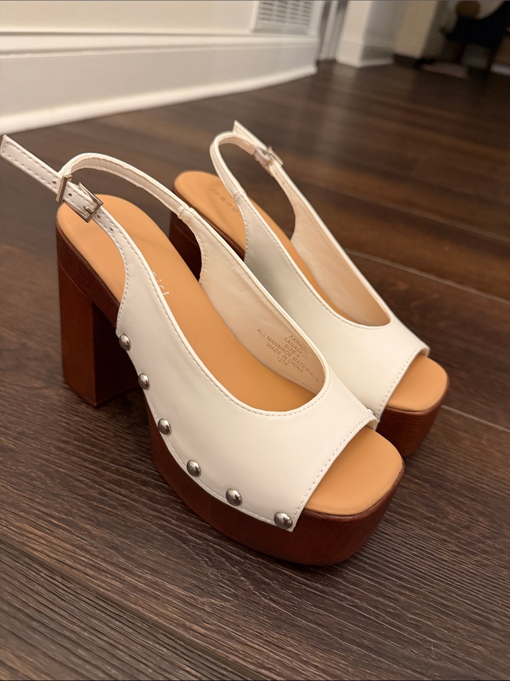 Madden girl White Platform Slingback Heeled Sandals with Stud Detail size 6